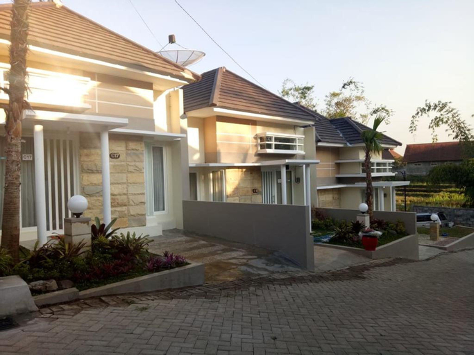 Villa Keluarga Permata, Malang