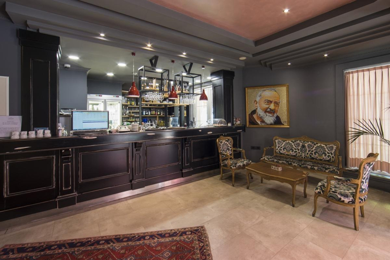 Food & Drinks 5, Classic Hotel, Tirana