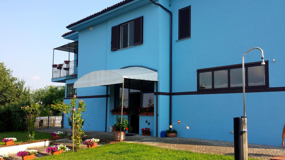 Exterior view 4, La Casa Celeste, Asti