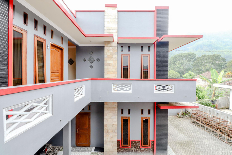 Others 5, Villa Rose Batu, Malang
