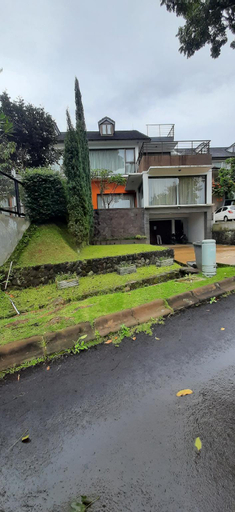 Exterior & Views 2, Villa Bandung Sejuk28 (3 kamar tidur), Bandung