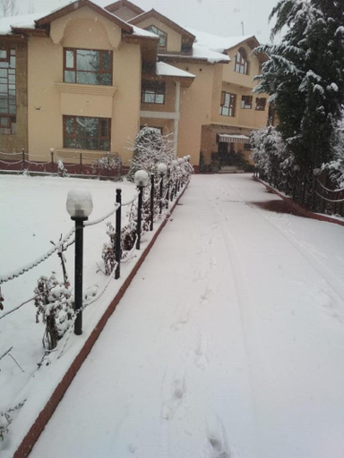 Others 3, Hotel Alhamra Retreat, Srinagar