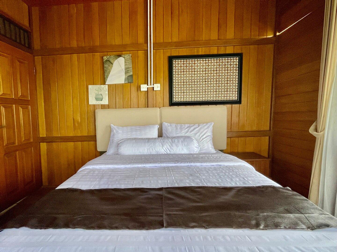 Bedroom 3, Tomohon 4BR Private Pool Villa Batu, Malang