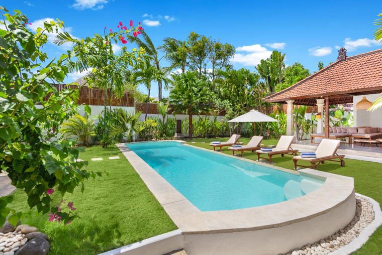 Sport & Beauty 2, Villa Cologne (6 BDR), 2 Pools, Garden, Near Beach, Badung