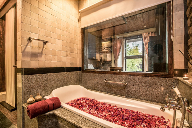 Bathroom 2, Gorgeous BaliOneLove Villa #2, Badung