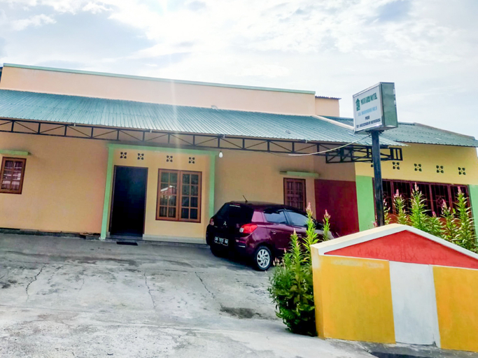 Exterior & Views 2, RedDoorz @ Makarios Hotel Poso, Poso