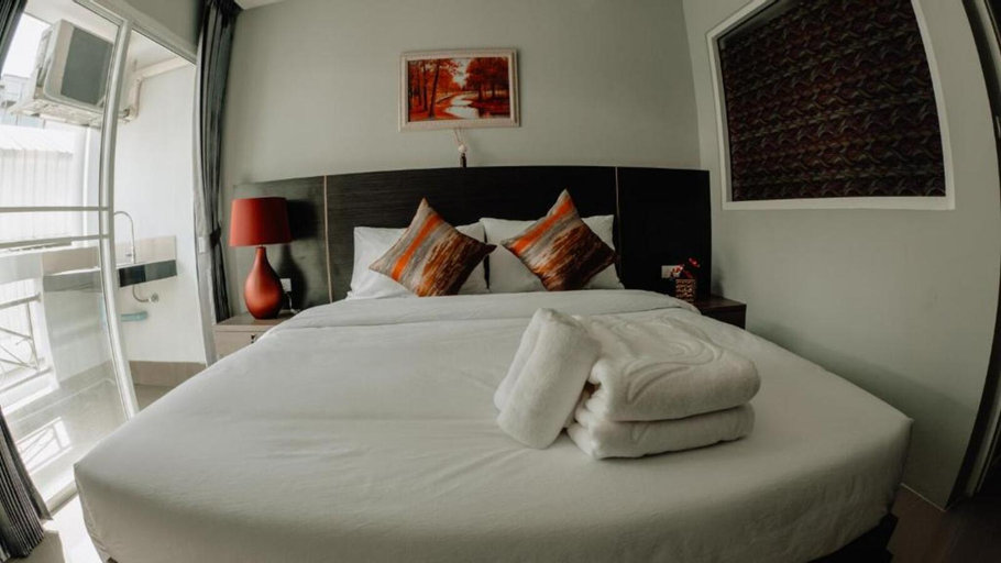 Bedroom 4, Step One at Bangkok, Huai Kwang