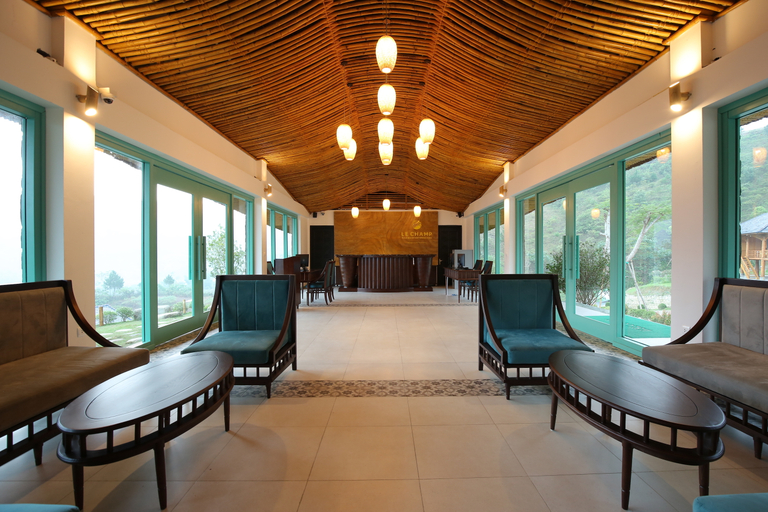 Public Area 3, Le Champ Tu Le, Văn Chấn