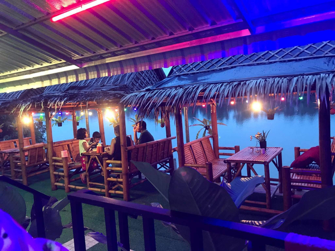 Food & Drinks 4, Boathouse marina restaurant and homestay, Muang Surat Thani