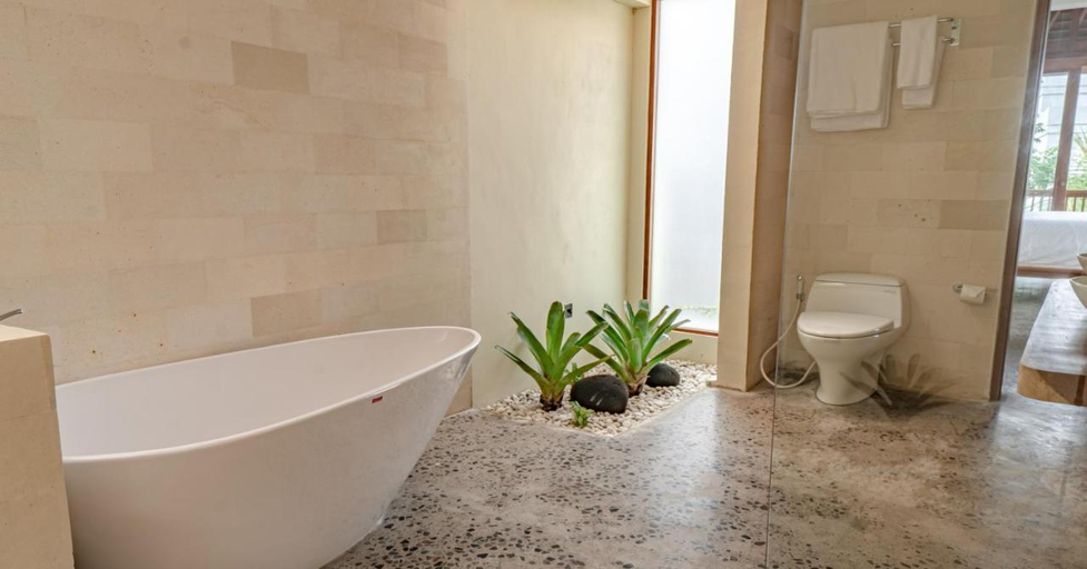 Bathroom, 3BR Villa Ayuddha (Anandathu Villas) - CHSE Certified, Badung