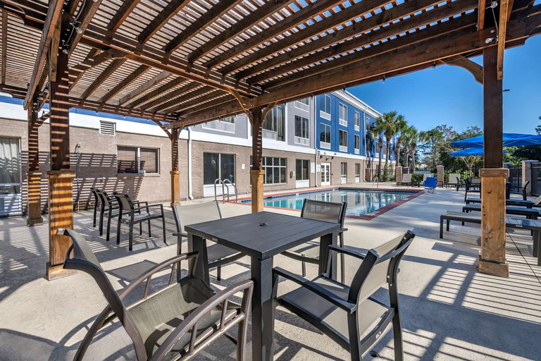 Food & Drinks 5, Best Western Plus Flagler Beach Area Inn & Suites, Flagler