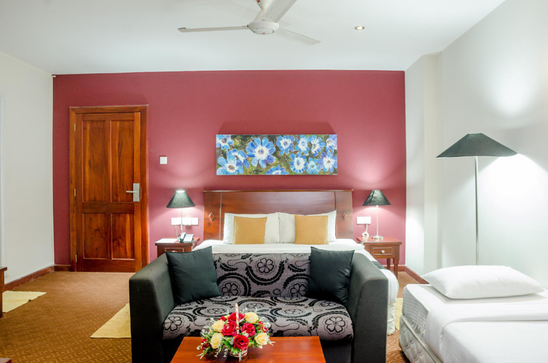 Public Area 3, Opulent River Face Hotel, Sri Jayawardanapura Kotte