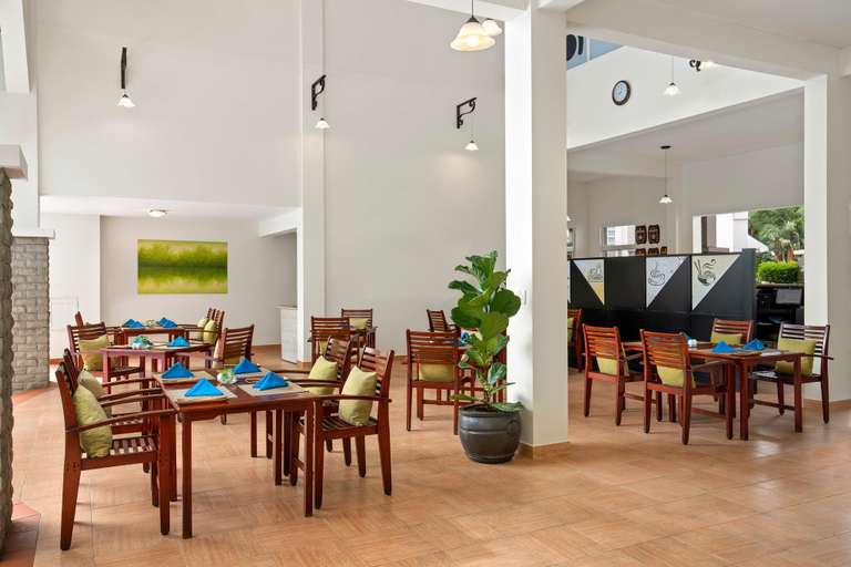 Food & Drinks, The Waterfront Residence, District 7