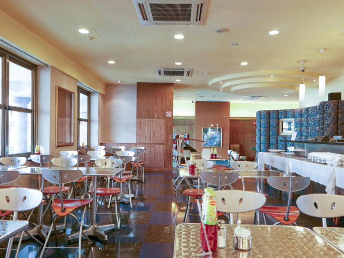 Food & Drinks 5, Classique Hotel (SG Clean Certified), Singapore