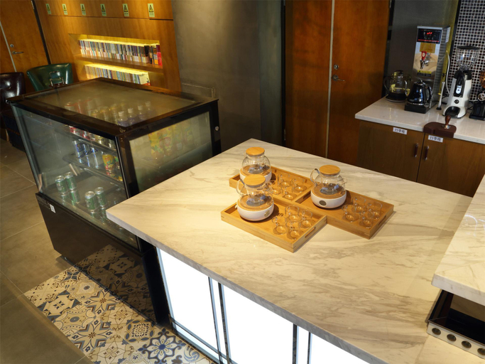 Food & Drinks 5, James Joyce Coffetel·Nannign Shanglin Tongle Road, Nanning