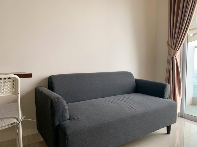 Cozy and High Floor 1BR at Sedayu City Suites Kelapa Gading Apartment By Travelio, East Jakarta