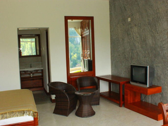 Bedroom 2, Ravana Heights, Ella