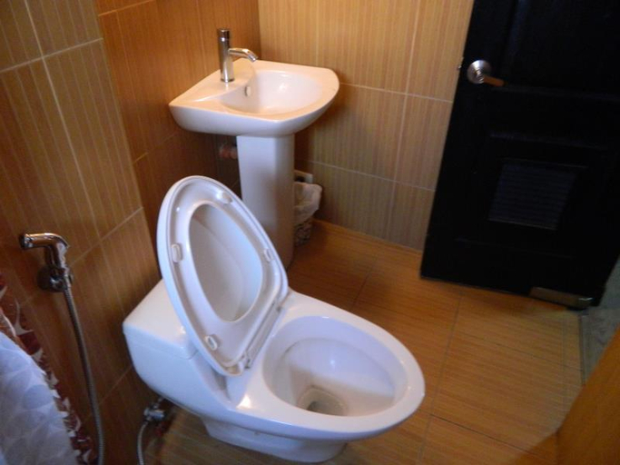 Bathroom 2, Starmark Hotel, Naga City