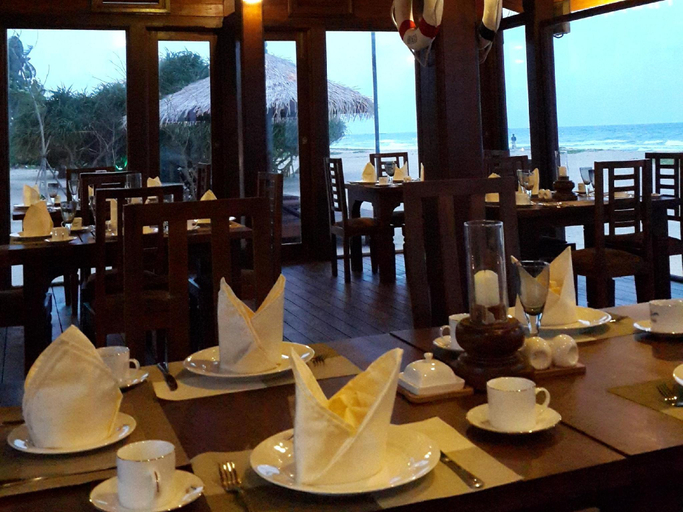 Food & Drinks 3, Nilaveli Beach Resort, Kuchchaveli