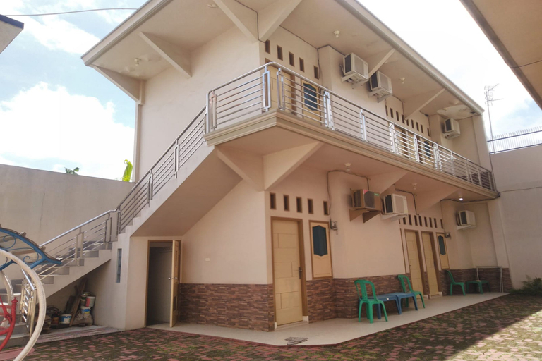 Exterior & Views, Homestay Athalla, South Lampung