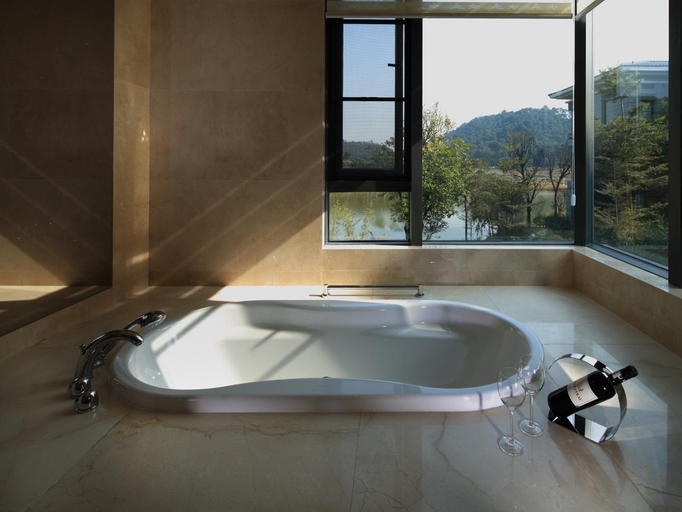 Bathroom 2, Dongguan Yingbin Hotel, Dongguan