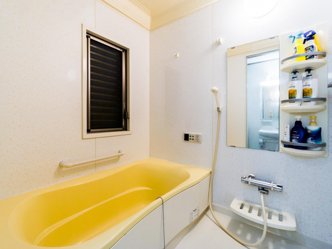 Bathroom, Awaza House 2, Osaka