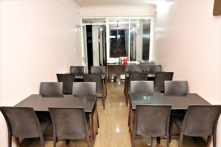 Food & Drinks 4, River Palace, Satara