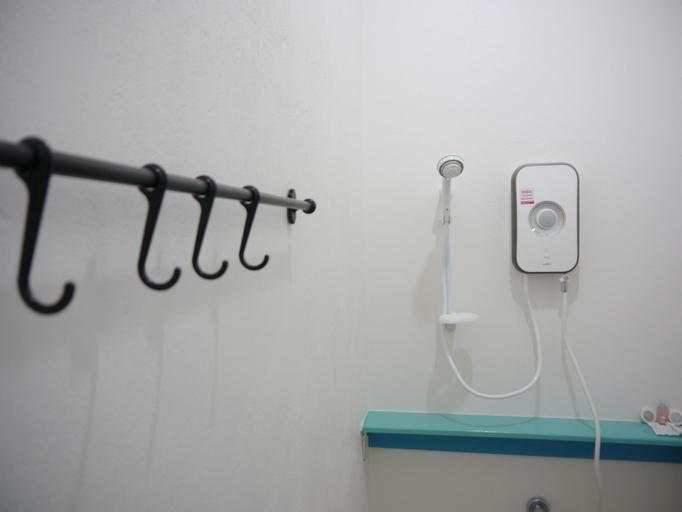 Bathroom 5, Meet The Sea Resort, Khlong Yai