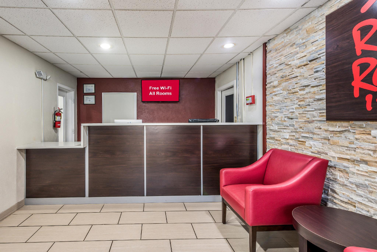 Public Area 3, Red Roof Inn & Suites Wapakoneta, Auglaize