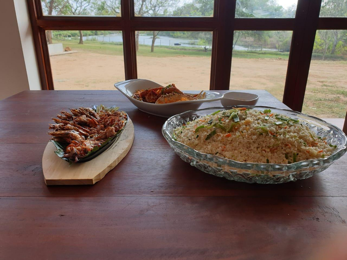 Food & Drinks 5, Grand Villa Kalametiya, Ambalanthota