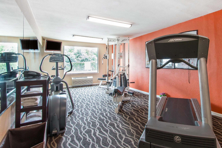 Others 4, Quality Inn & Suites I-35 near AT&T Center, Bexar