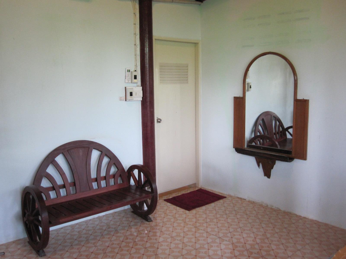 Public Area, Rai Aeifoon Resort, Thep Sathit