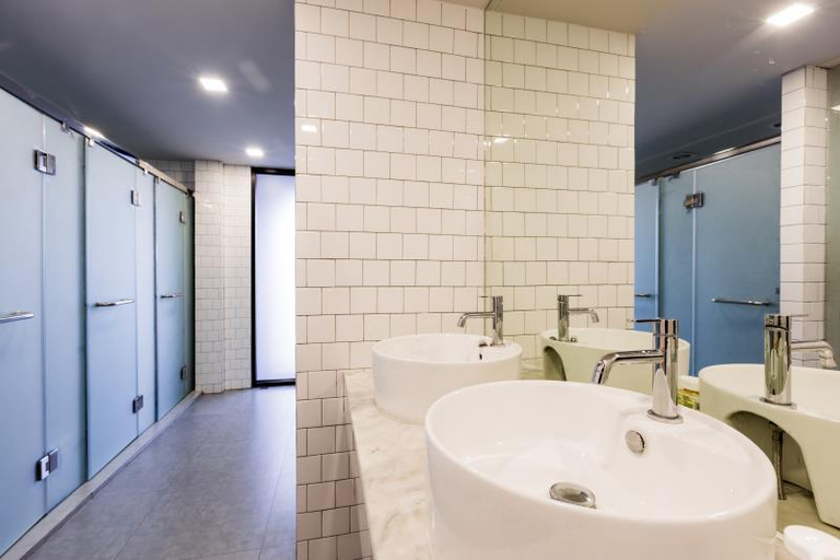 Bathroom 4, Snoozz Hotel - Hostel, Mueang Krabi