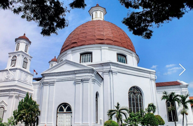 Exterior & Views 29