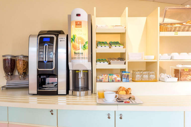 Food & Drinks 4, Premiere Classe Annecy Nord - Epagny, Haute-Savoie