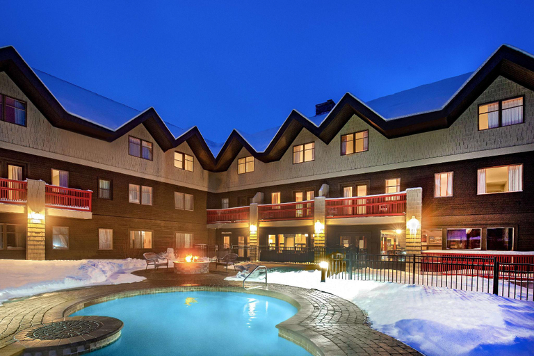 Exterior & Views 1, Killington Mountain Lodge, Tapestry Collection by Hilton, Rutland
