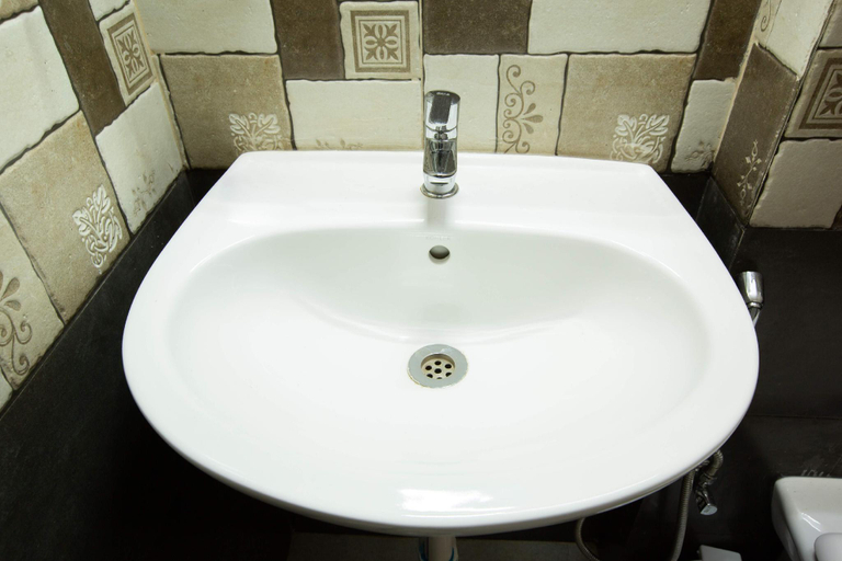 Bathroom 3, Tridiva Morjim, North Goa