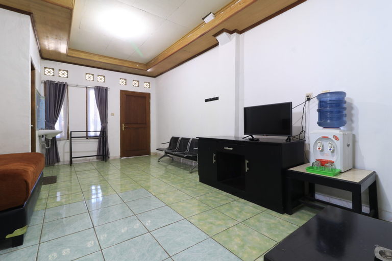 Bedroom 12