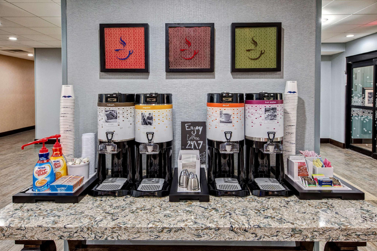 Coffee shop, Hampton Inn Summerville, Berkeley