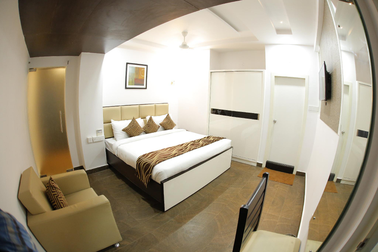 Others 5, V Royal Park, Guntur