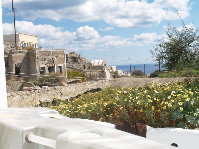Others 4, Mythos Traditional Stonehouse, South Aegean