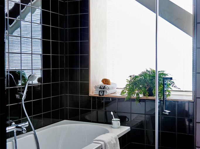 Bathroom 5, Q-Factory Hotel, Amsterdam
