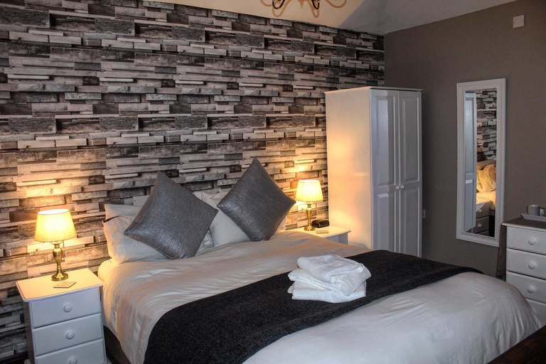 Bedroom 3, Mary Tavy Inn, Devon
