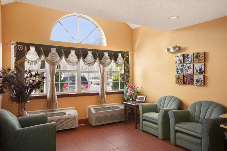 Public Area 2, Microtel Inn by Wyndham Albany Airport, Albany