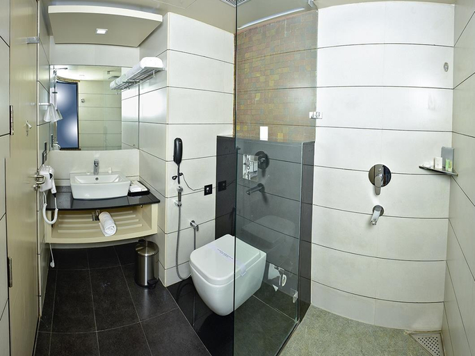 Bathroom 5, Dimora Thiruvananthapuram, Thiruvananthapuram