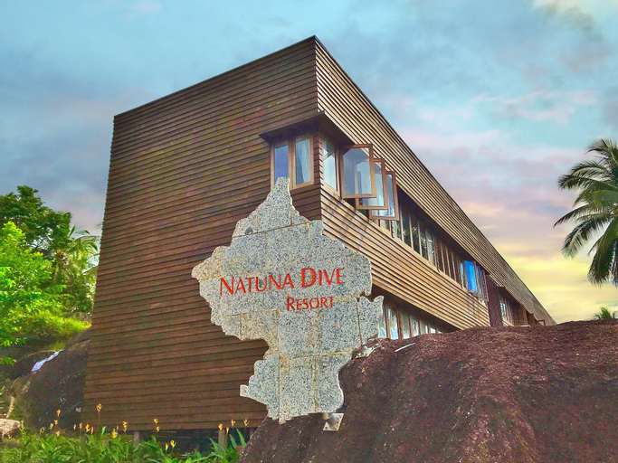 Exterior & Views 1, Natuna Dive Resort, Natuna
