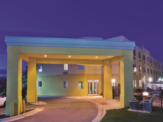Exterior & Views 1, La Quinta Inn & Suites by Wyndham Helena, Lewis and Clark