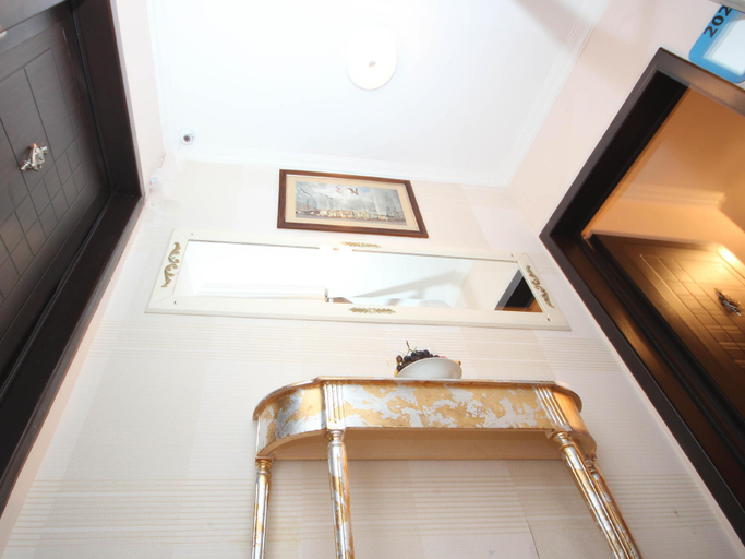 Others 2, Mini House, Fatih