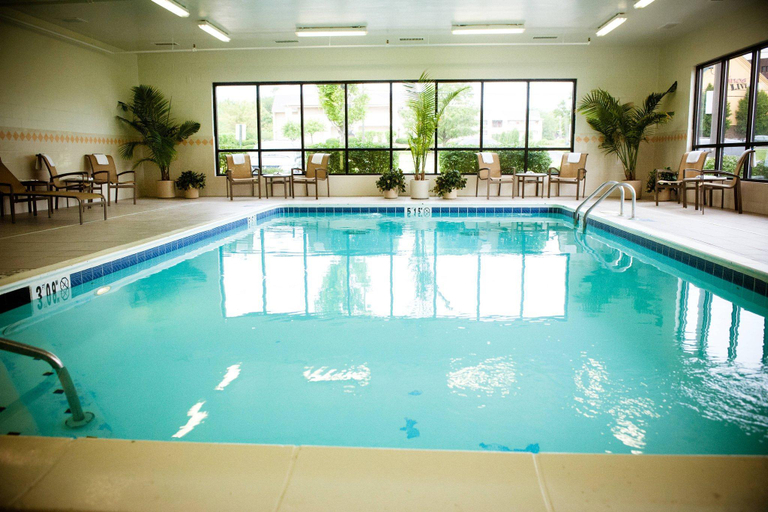 Sport & Beauty 5, Chester Inn & Suites, Hamilton