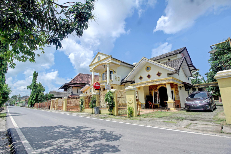 Exterior & Views 1, OYO 90307 Fj Alfaeyza Kost, Prabumulih